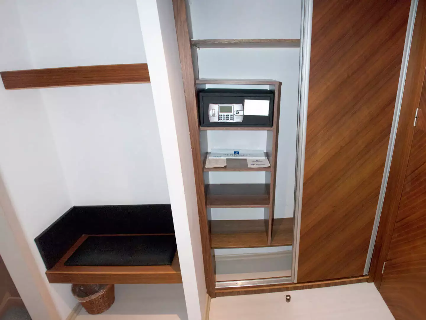 img-room